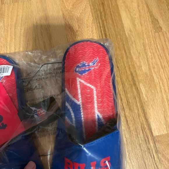 NFL Buffalo Bills Red Blue Slide Sandals NEW Sz 9 10 Football Men’s